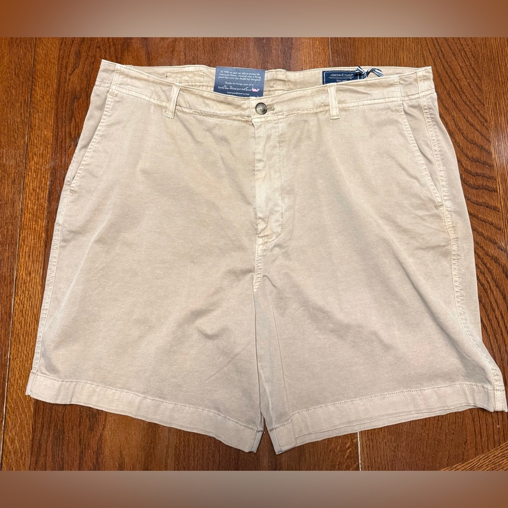 Men’s Vineyard Vines 7” Island Shorts, Size 38, New